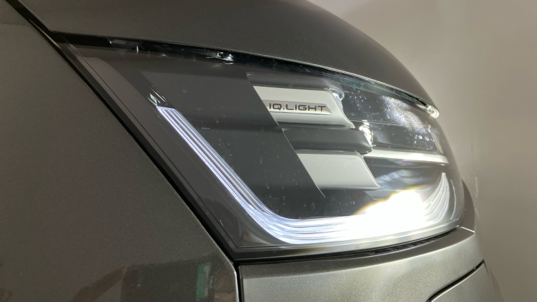 Volkswagen Transporter T32 Lwb Electric 100kW 65kWh Commerce Pro Van Auto